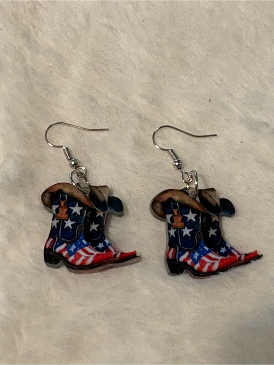 Jewelry - Cowboy Boot American Flag Dangle Earrings - Patriotic Western Style